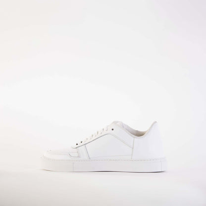 Roberto Cavalli Chic White Suede Sneakers