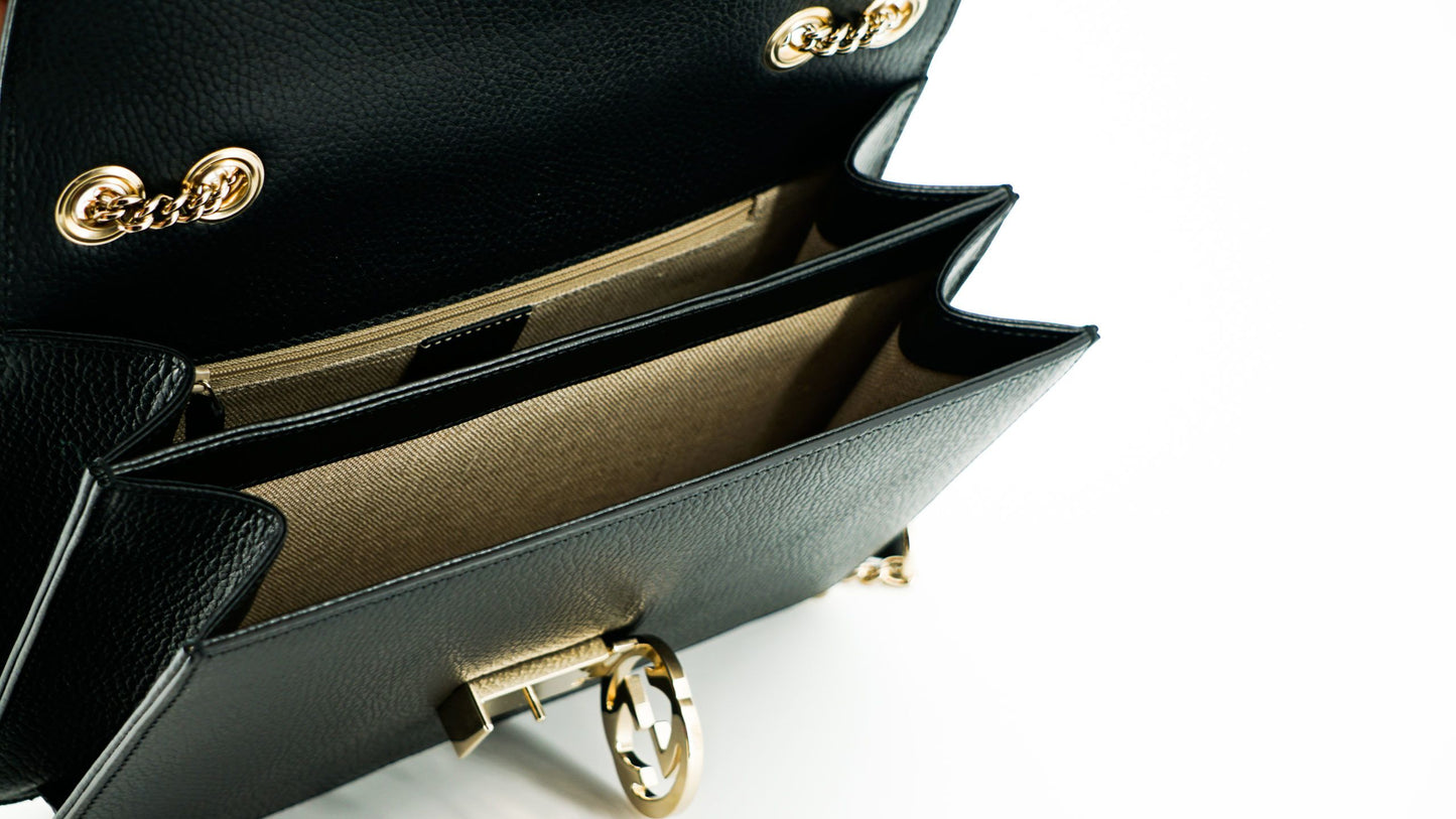 Gucci Elegant Calf Leather Shoulder Bag