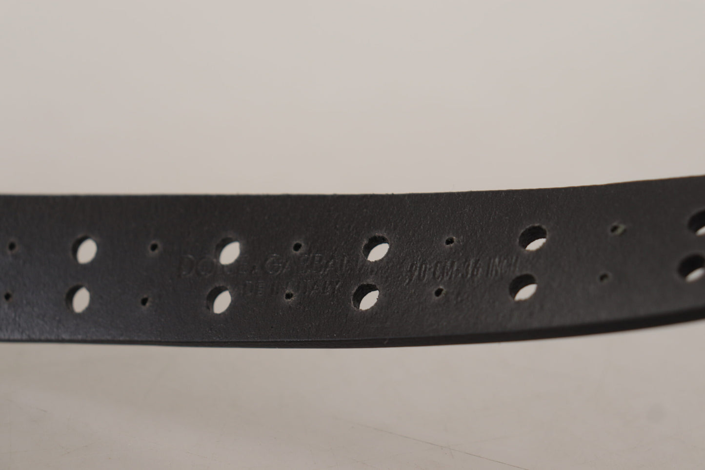 Dolce & Gabbana Elegant Black Leather Belt with Metal Buckle